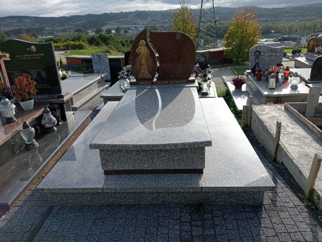 Grób Janusz BORZĘCKI